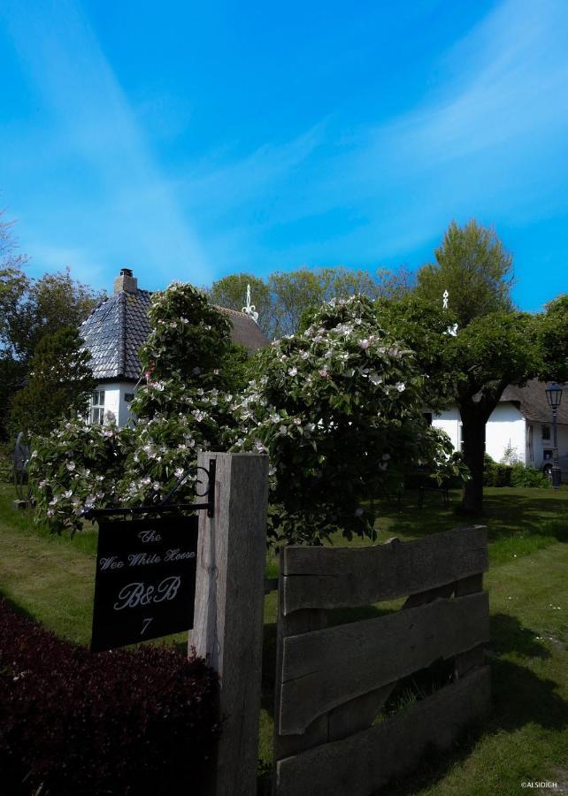 The Wee White Hoose Bed & Breakfast Oosternijkerk Exterior photo